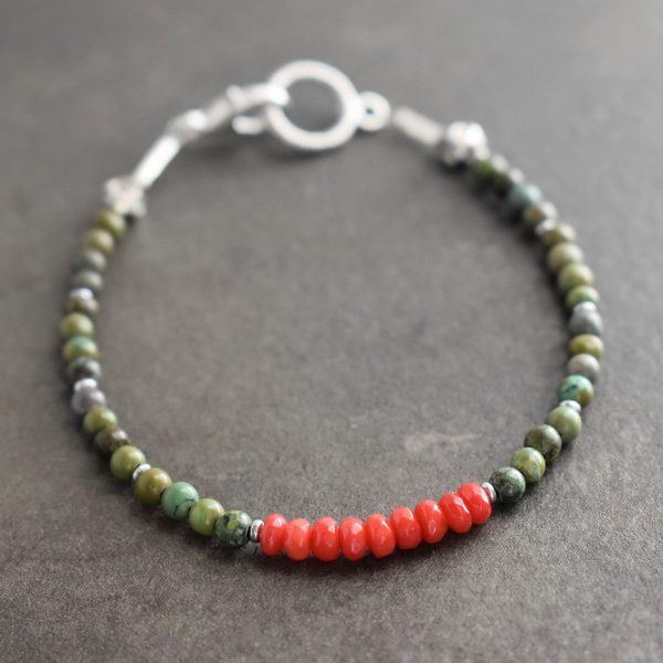 Green turquoise and coral bracelet (2)