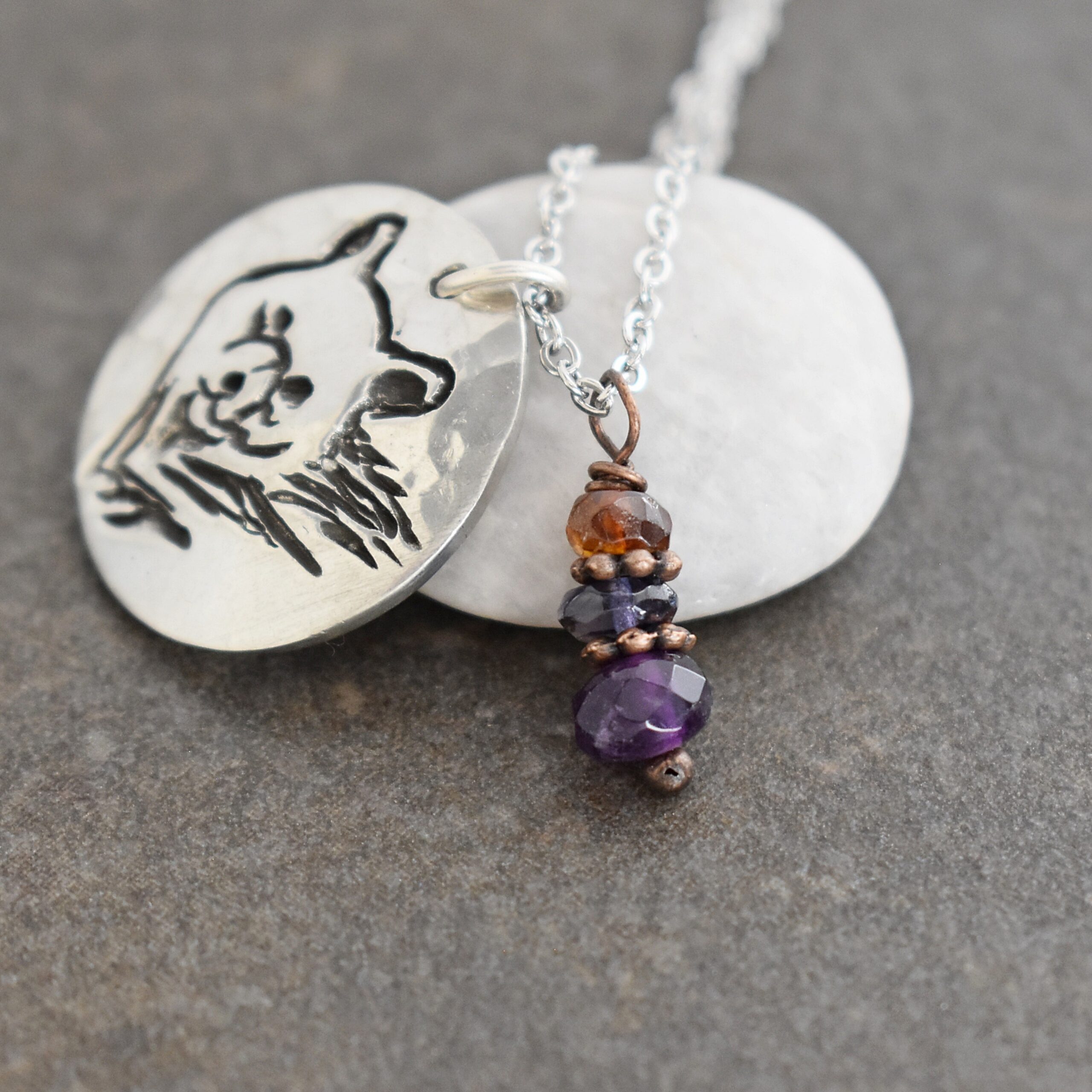 Black bear head necklace with amethyst (4)