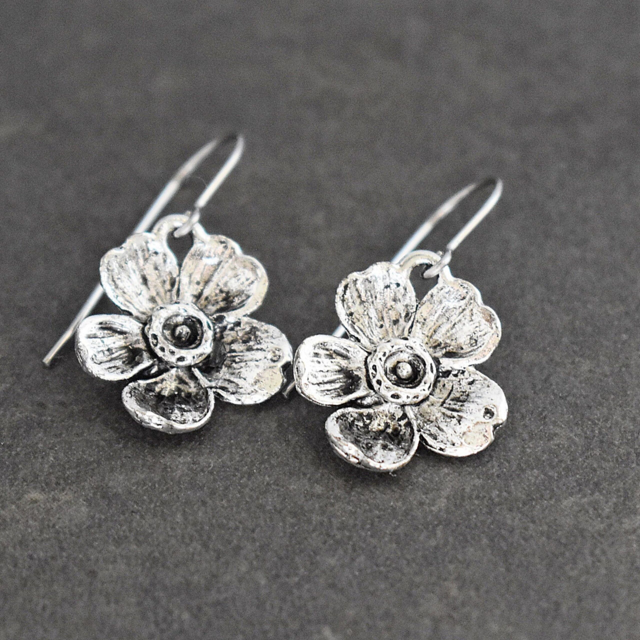 Daffodil Earrings (3)