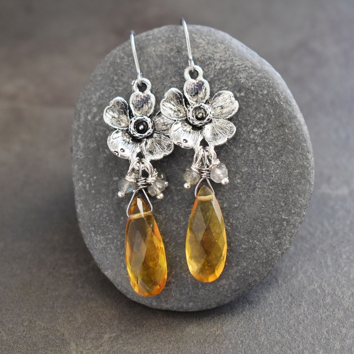 Spring Daffodil Earrings Spring Daffodil Earrings