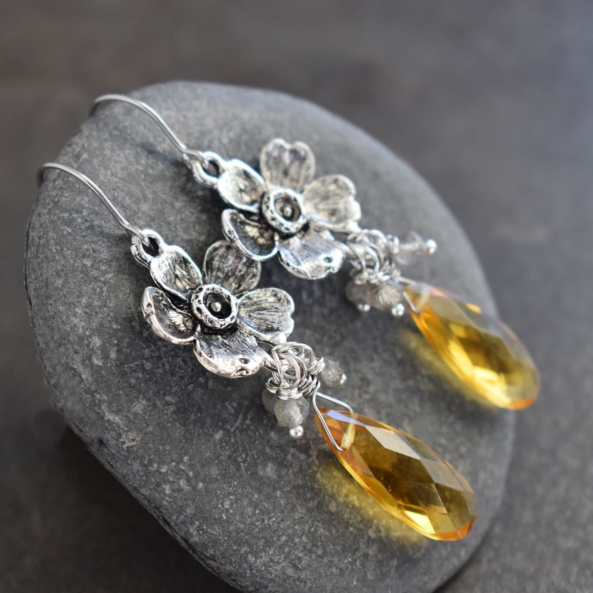 Spring Daffodil Earrings Spring Daffodil Earrings