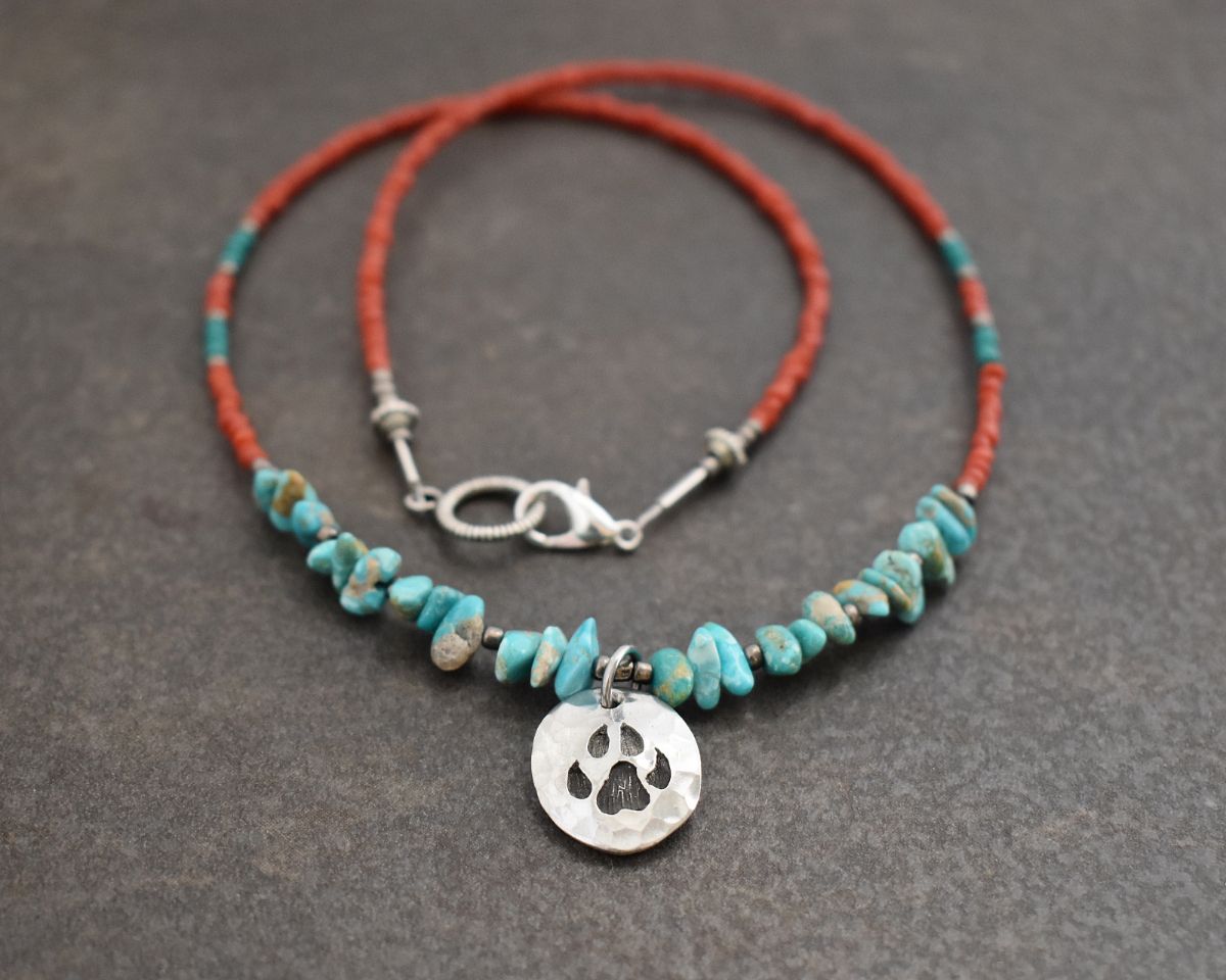 Southwest beaded wolf print necklace (2) Southwest beaded wolf print necklace (2)