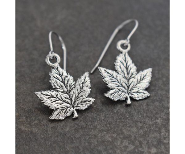 Silver maple leaf earrings
