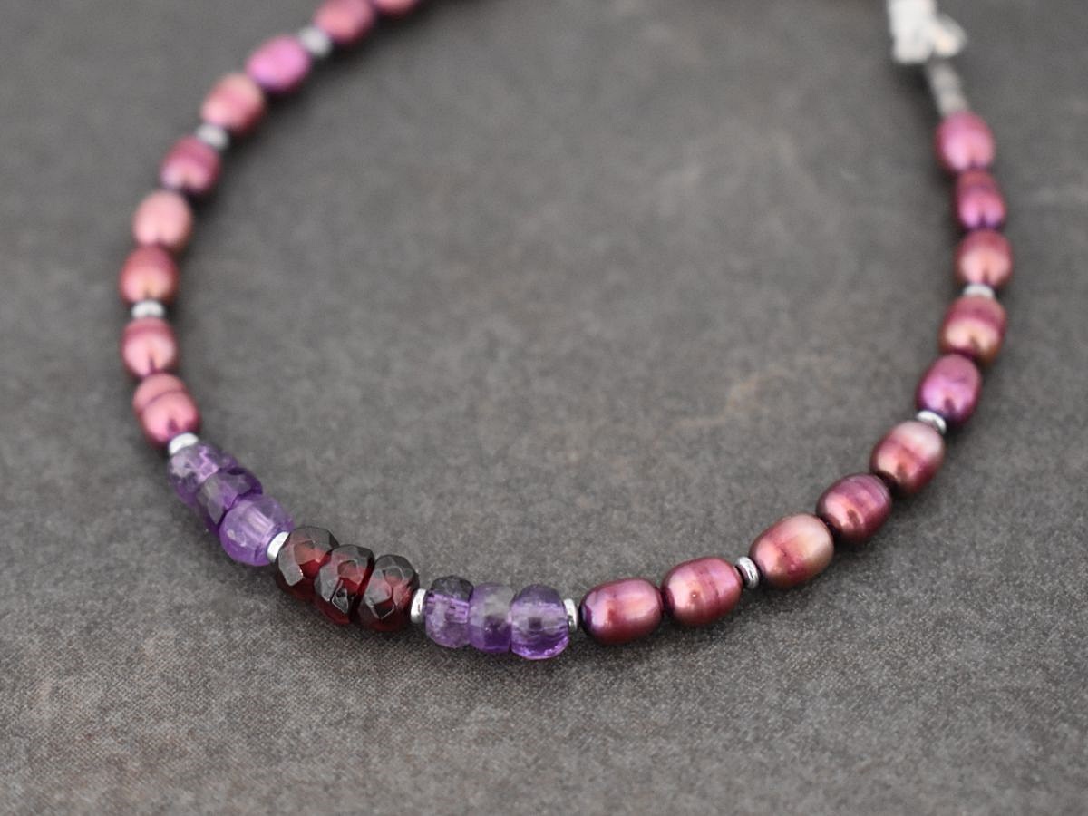 Mulberry pearls bracelet
