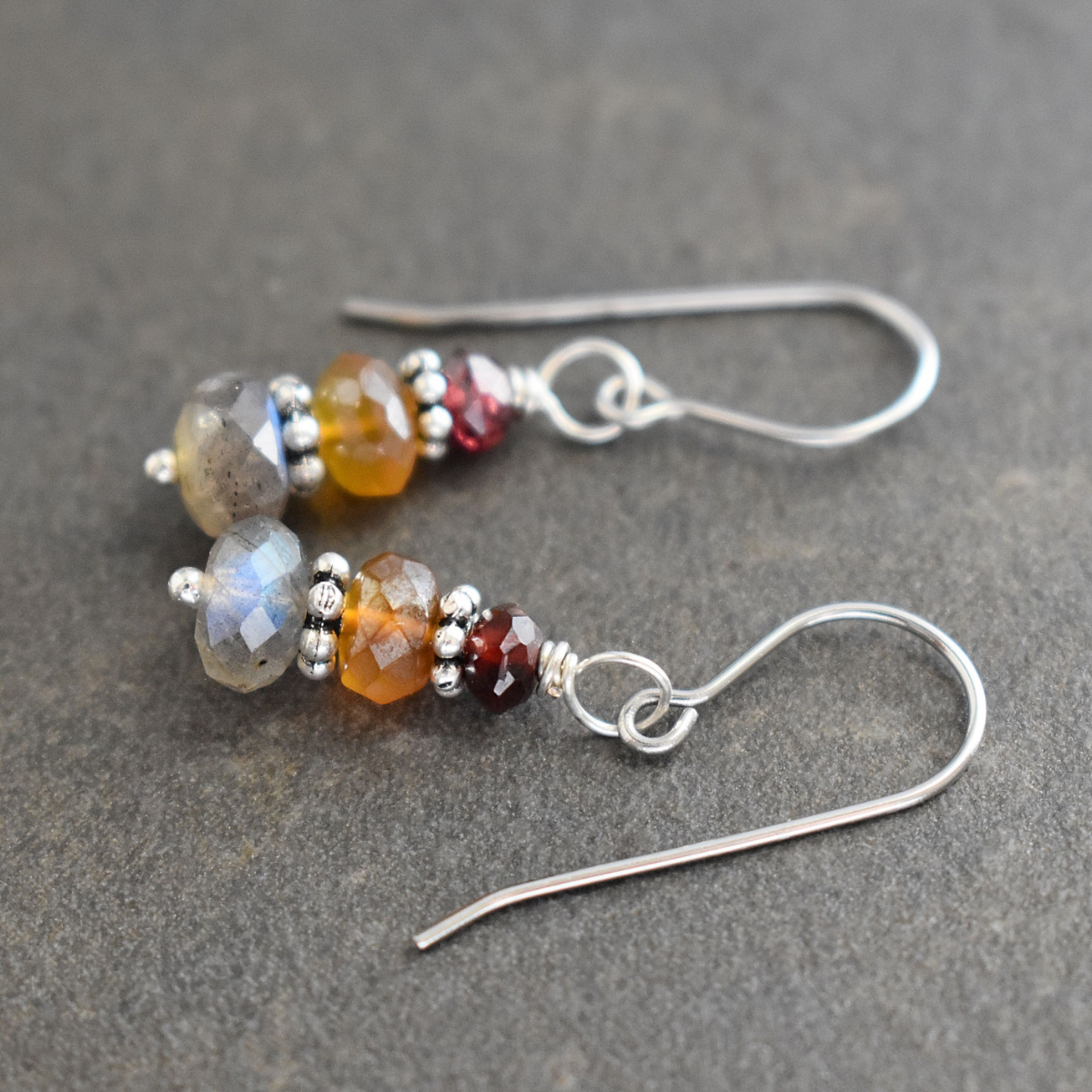 Garnet, whisky chalcedony,gray labradorite earrings (2)_result