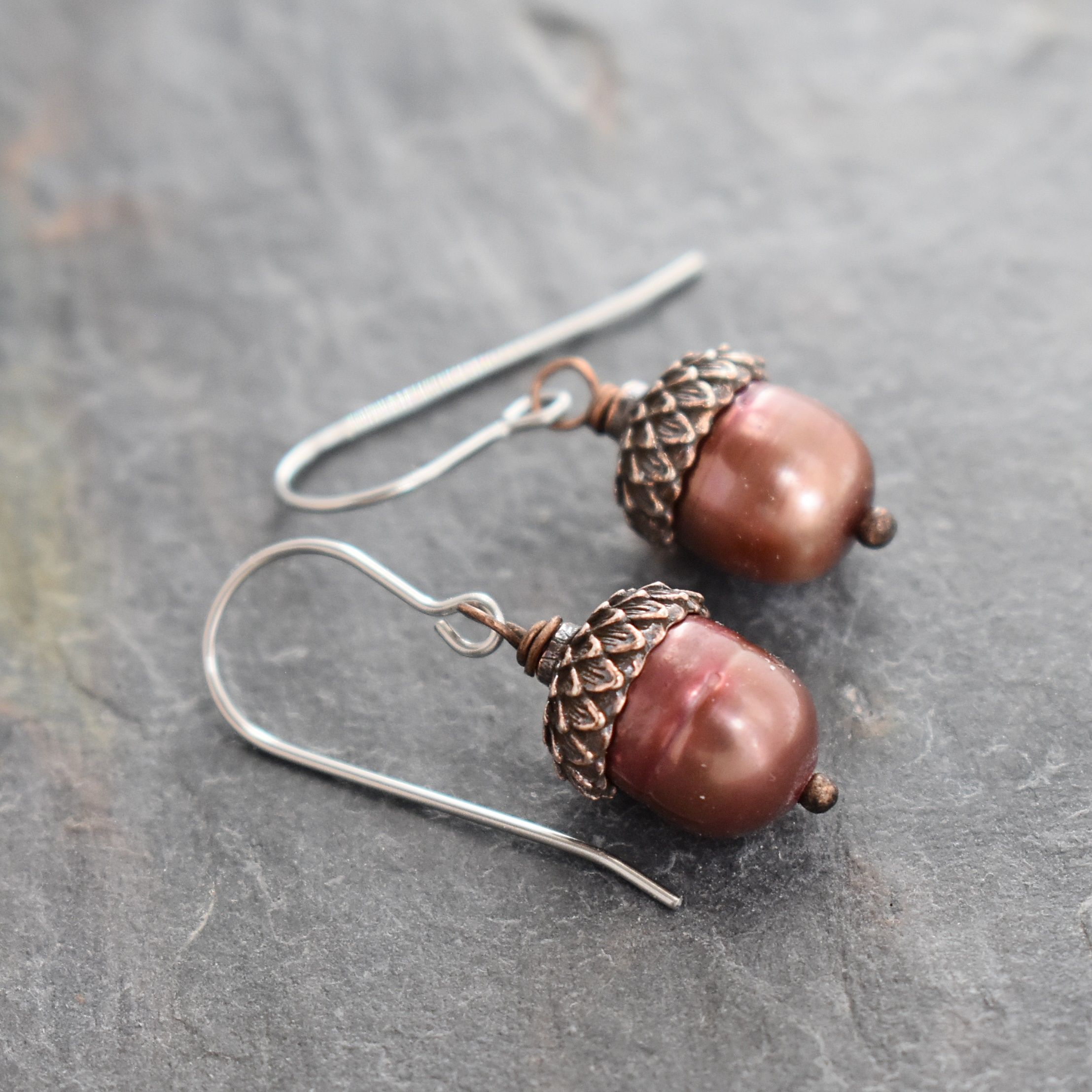 Copper acorn cranberry pearl earrings (4)
