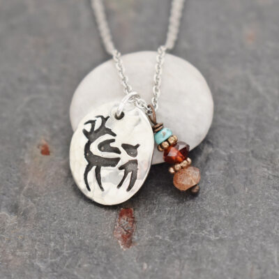 petroglyph Antelope necklace (2)