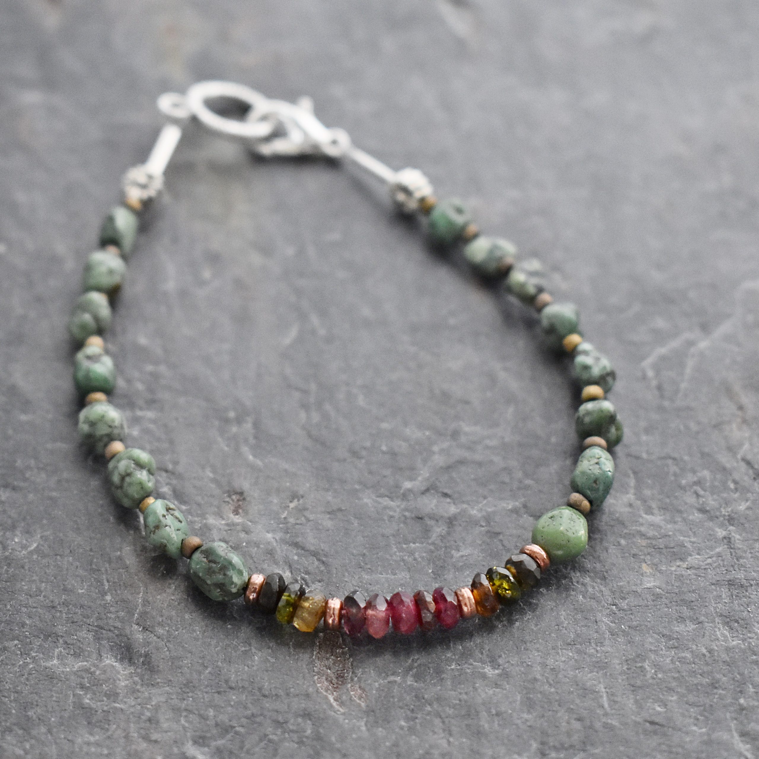 green turquoise and tourlamine bracelet (2)