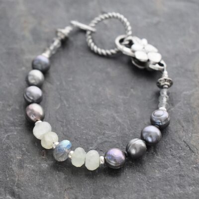 silver pearl, prehnite, labradortie braclete (1) silver pearl, prehnite, labradortie braclete (1)
