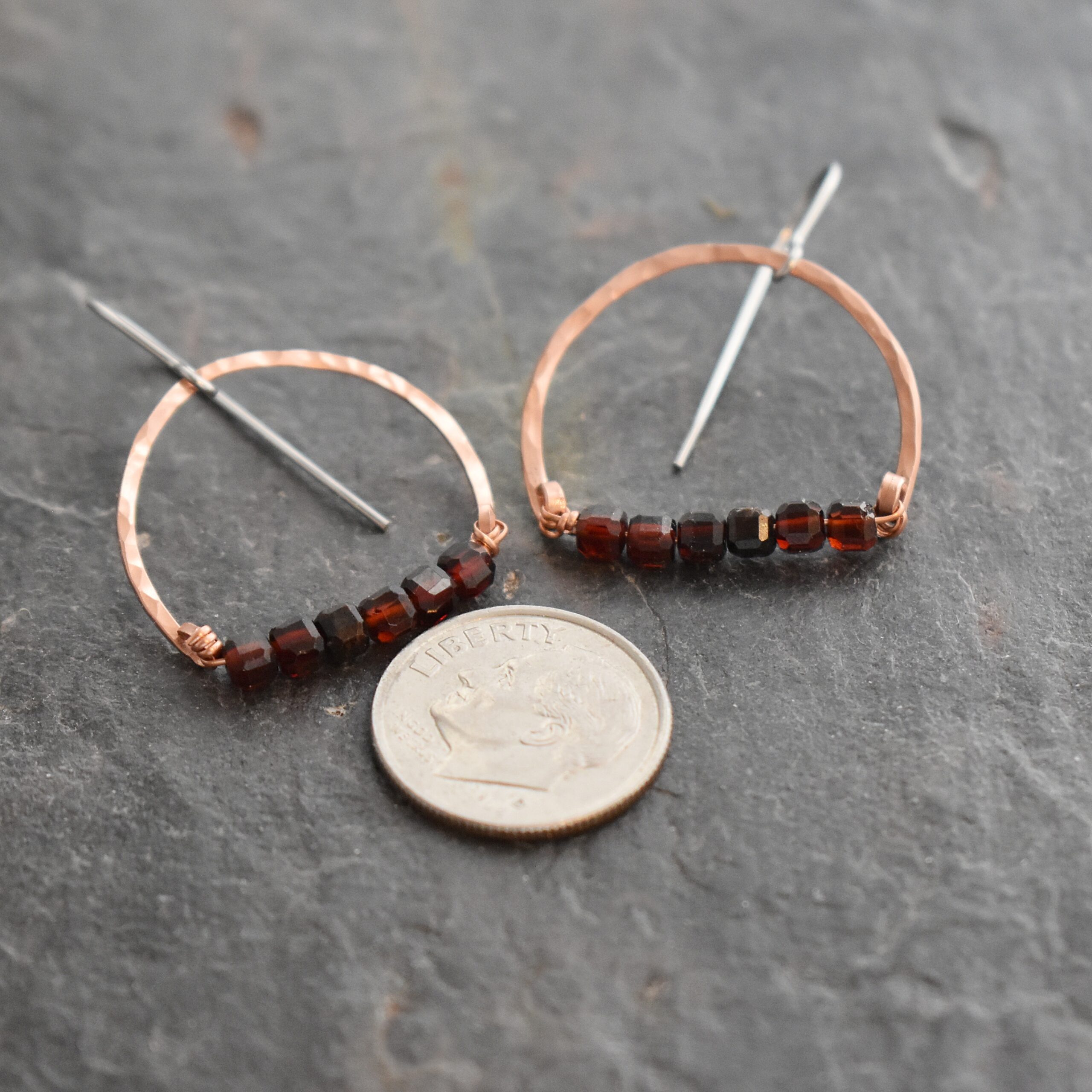 Copper half round garnet earrings 512025 (6)