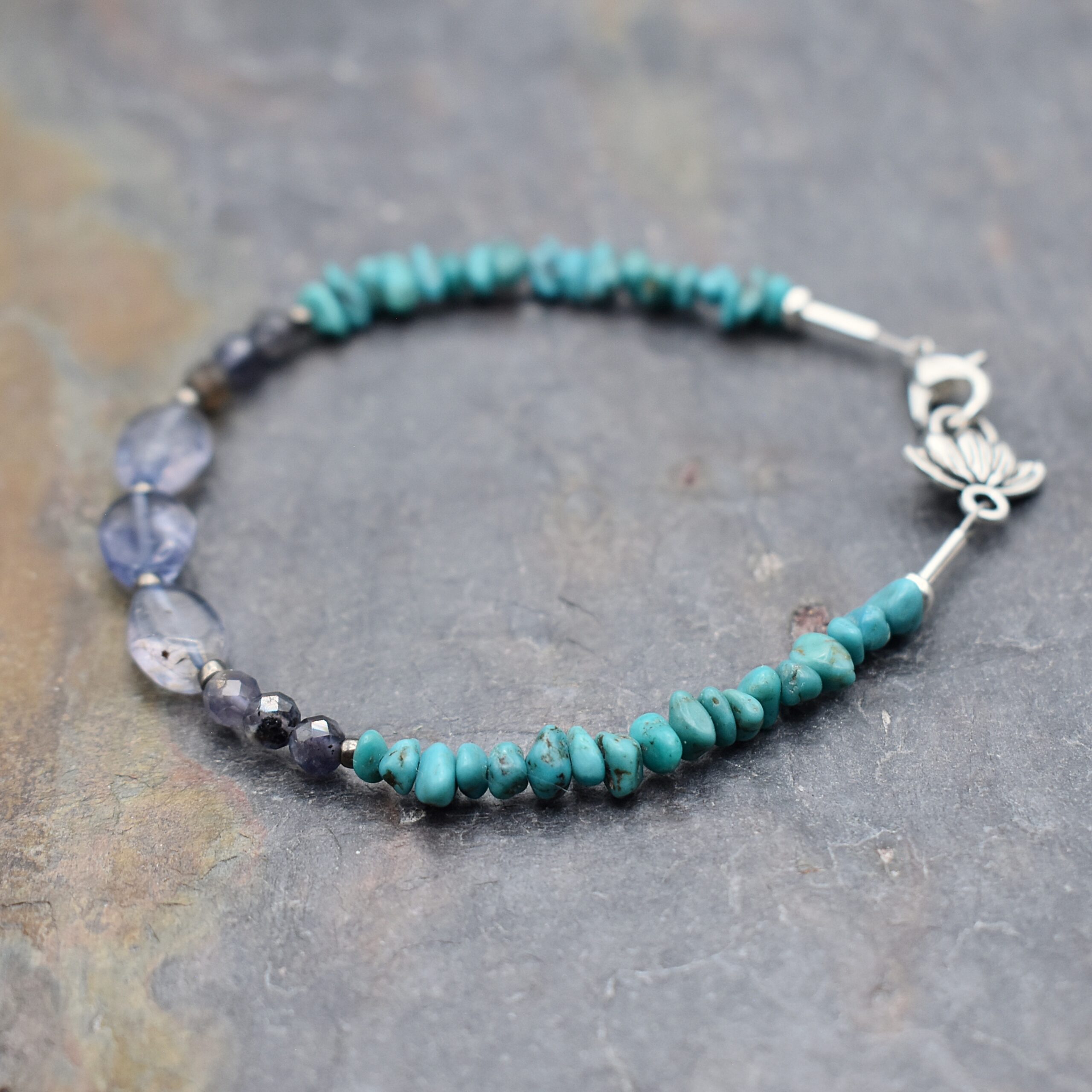 Turquoise Iolite beaded barecelet (4)