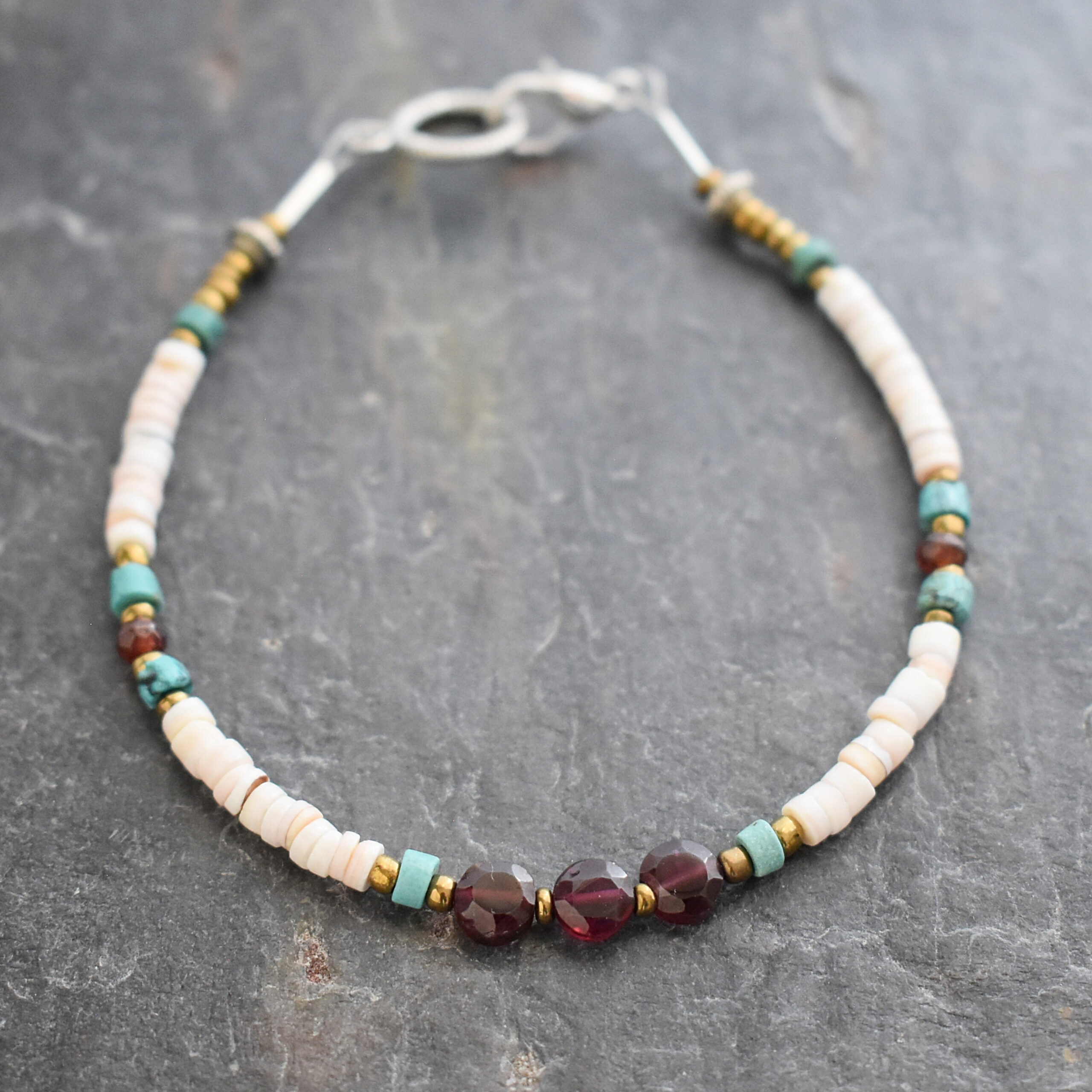 Strawberry shell garnet bracelet (2)