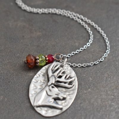 Whitetail Deer Head Necklace Whitetail Deer Head Necklace